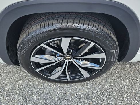 New 2026 Volkswagen Atlas SEL Premium R-Line image 17