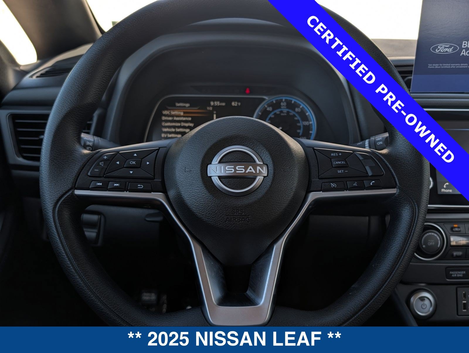 Used 2025 Nissan Leaf S FWD image 27