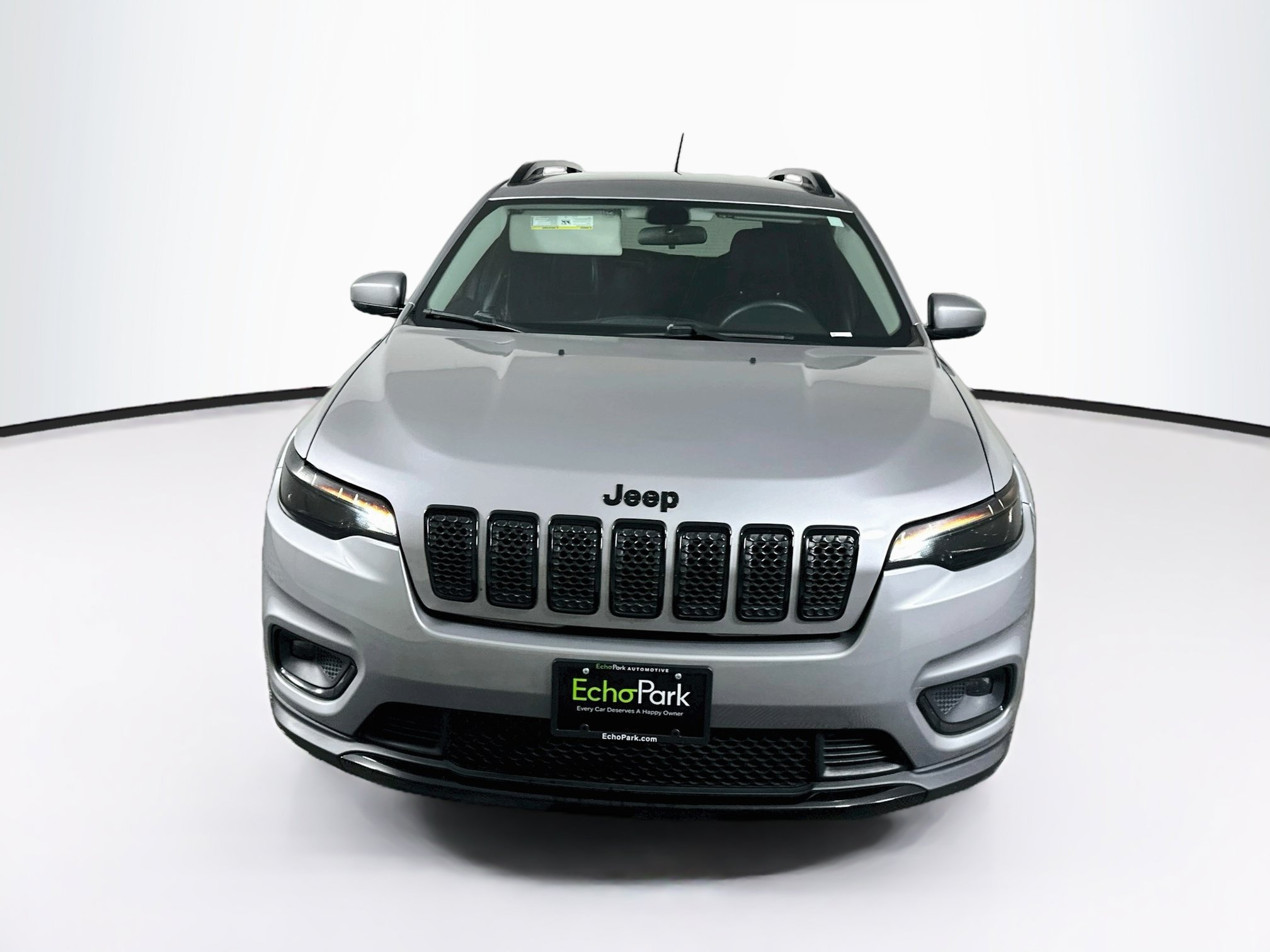 Used 2020 Jeep Cherokee Latitude Plus FWD image 2