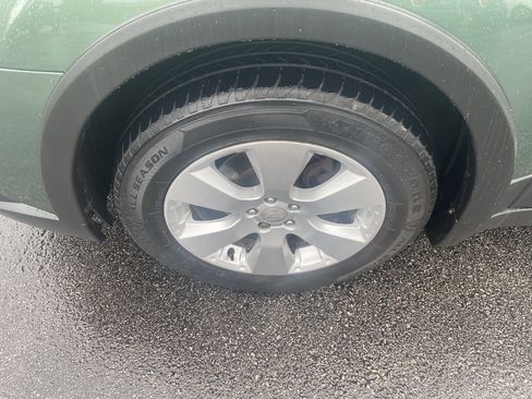 Used 2011 Subaru Outback 2.5i Premium image 27