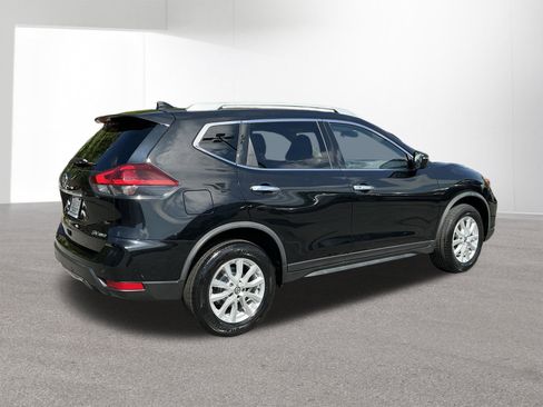 Used 2020 Nissan Rogue SV AWD/4WD image 3