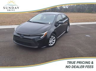 Used 2025 Toyota Corolla LE video 1