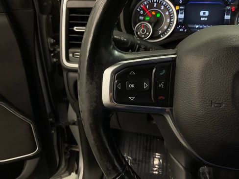 Used 2019 RAM 1500 Laramie AWD/4WD image 12