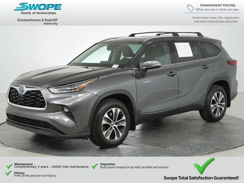 Used 2021 Toyota Highlander XLE AWD/4WD image 7