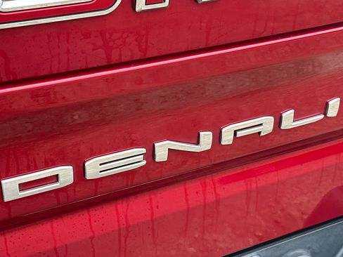 Used 2019 GMC Sierra 1500 Denali w/ Denali Ultimate Package image 17