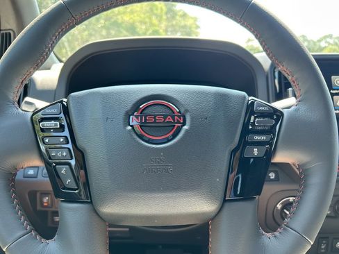 New 2025 Nissan Frontier PRO-4X w/ Pro Convenience Package image 18