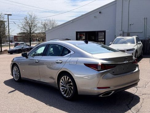 Used 2019 Lexus ES 350 Ultra Luxury FWD image 4