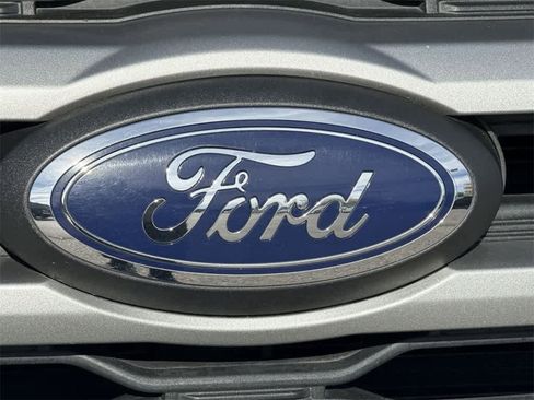 Used 2024 Ford Expedition XLT image 8