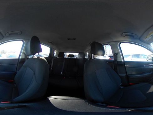 Used 2025 Kia Sportage LX image 42