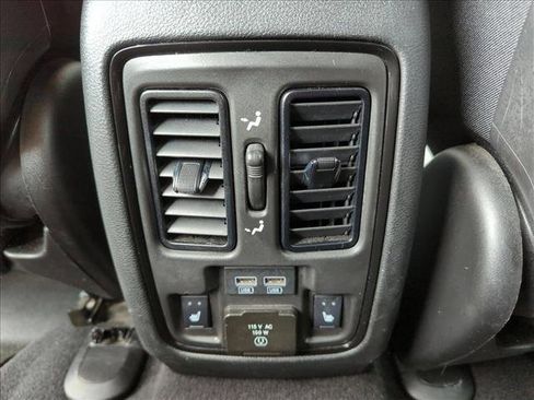 Used 2024 Dodge Durango GT image 17