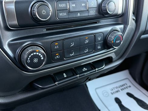 Used 2019 Chevrolet Silverado 1500 LT AWD/4WD image 15