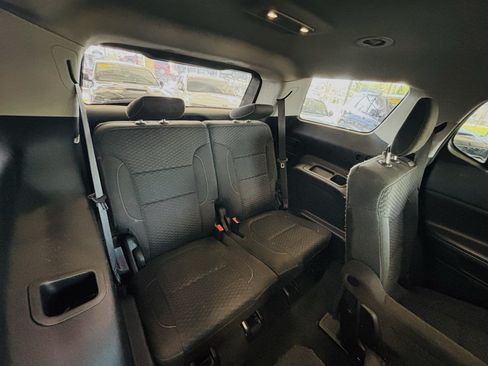 Used 2019 GMC Acadia SLE FWD image 39