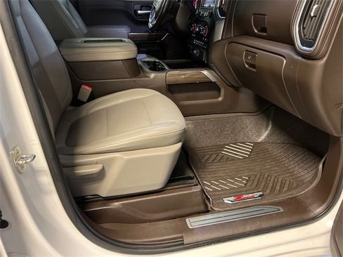 Used 2020 Chevrolet Silverado 1500 RST image 10