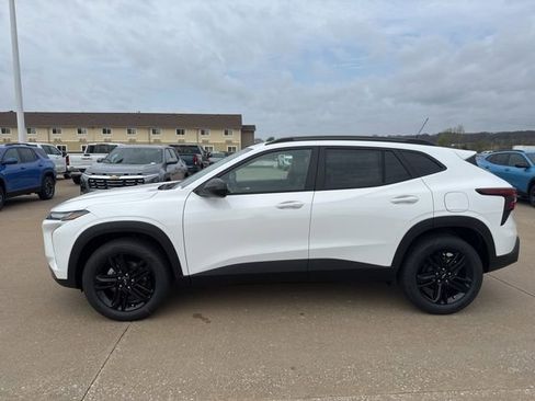 New 2026 Chevrolet Trax ACTIV w/ Driver Confidence Package FWD image 6