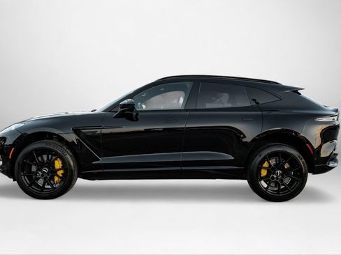 Used 2021 Aston Martin DBX image 9