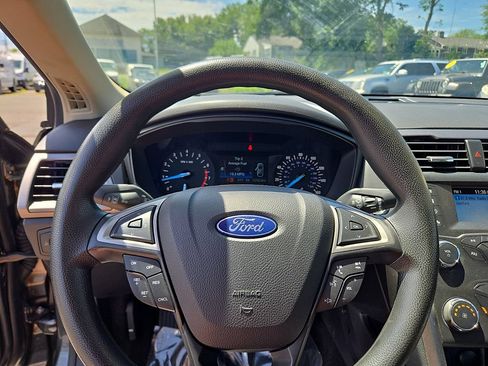 Used 2020 Ford Fusion S FWD image 22