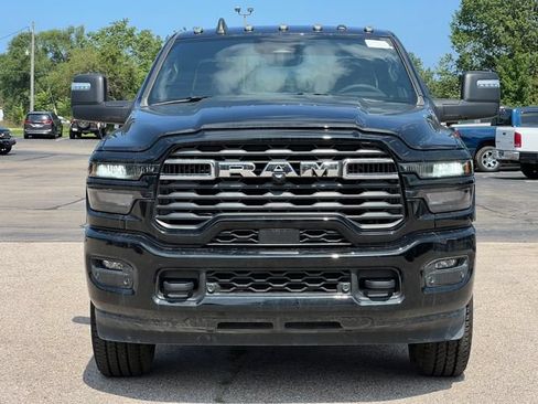 Used 2025 RAM 2500 Big Horn AWD/4WD image 35