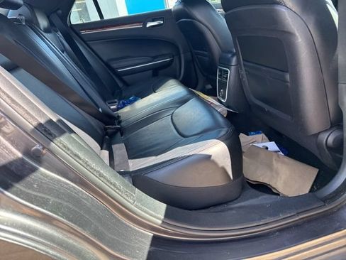 Used 2014 Chrysler 300 RWD image 14