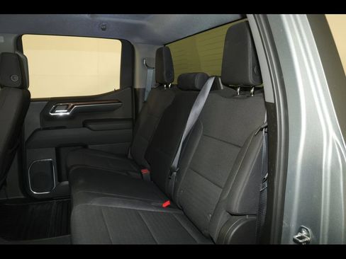 Used 2024 Chevrolet Silverado 1500 LT AWD/4WD image 31
