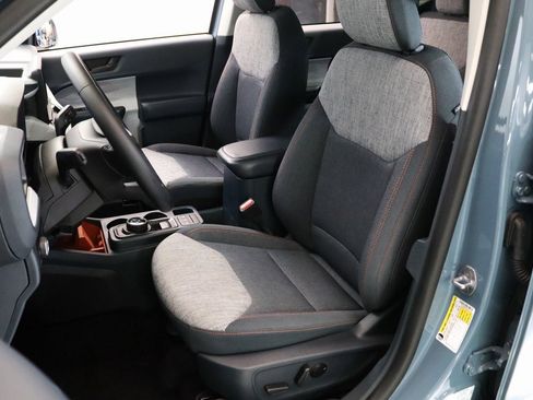 Used 2023 Ford Maverick XLT w/ XLT Luxury Package image 2