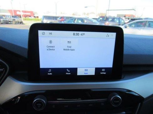 Used 2020 Ford Escape SE image 19