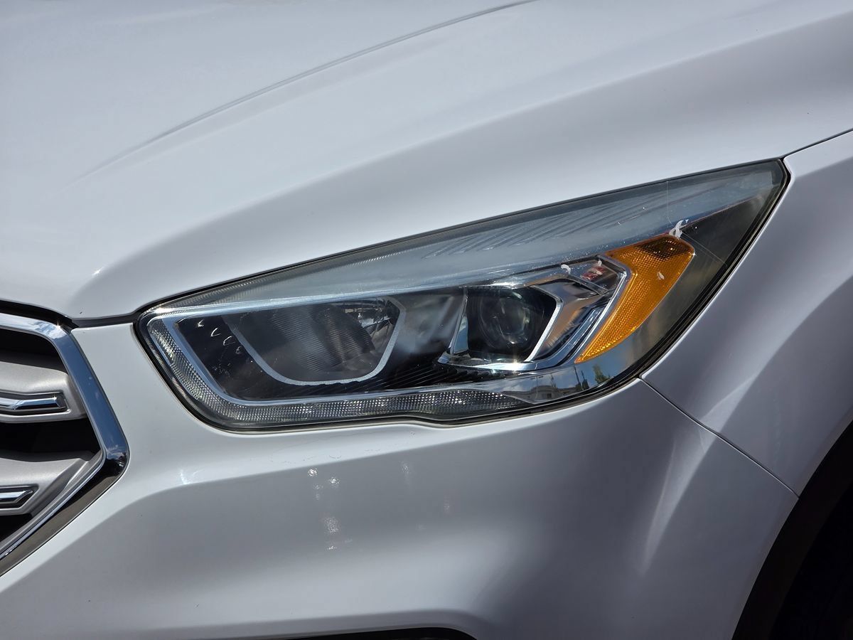 Used 2018 Ford Escape SEL FWD image 6