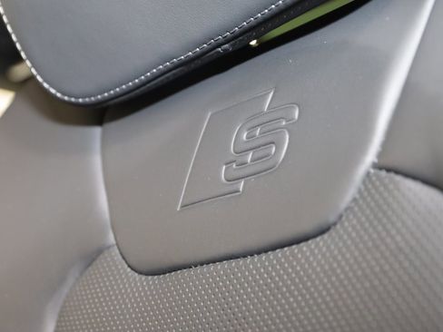 Used 2025 Audi S8 image 47