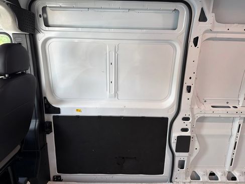 Used 2025 RAM ProMaster 2500 w/ Convenience Group FWD image 20