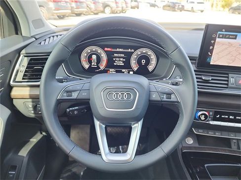 Certified 2025 Audi Q5 2.0T Premium Plus w/ Premium Plus Package image 14