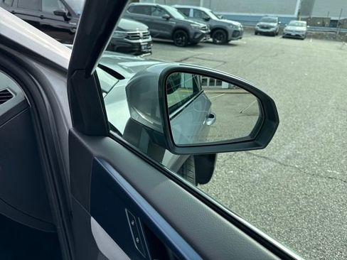 Certified 2023 Volkswagen Taos SE w/ Panoramic Sunroof Package image 35