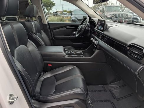 Used 2025 Honda Pilot Touring image 33