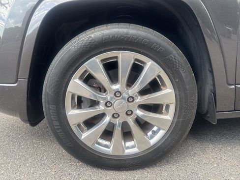 Used 2018 Jeep Cherokee Overland AWD/4WD image 25