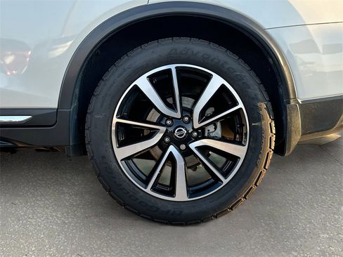 Used 2020 Nissan Rogue SL image 28