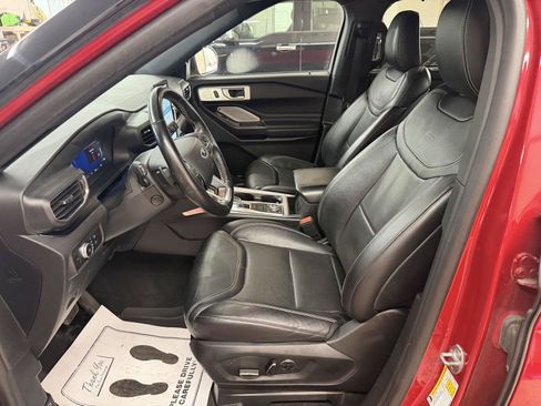 Certified 2020 Ford Explorer ST w/ Premium Technology Package AWD/4WD image 13