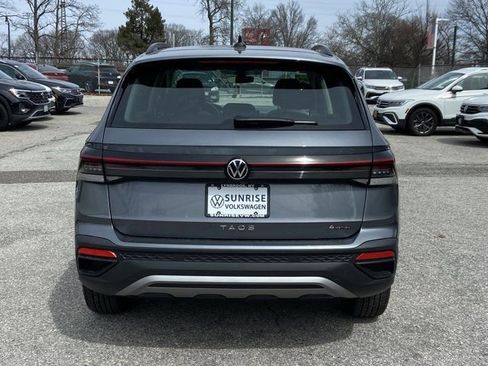Used 2025 Volkswagen Taos S image 9