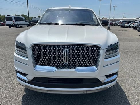 Used 2018 Lincoln Navigator Reserve w/ Technology Package AWD/4WD image 2