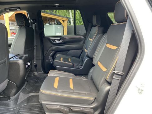 Used 2023 GMC Yukon AT4 w/ AT4 Premium Package AWD/4WD image 16