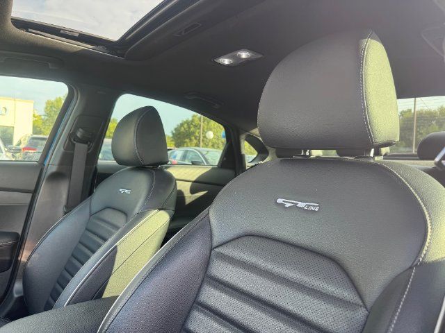 Used 2022 Kia Forte GT-Line w/ GT-Line Premium Package FWD image 11