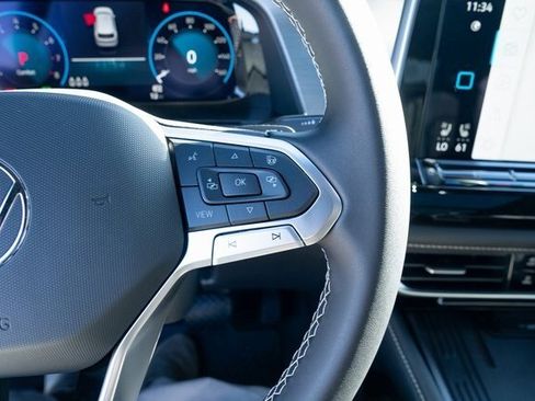 New 2026 Volkswagen Atlas Cross Sport SE image 21