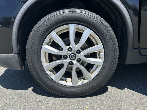 Used 2018 Nissan Rogue SV w/ Premium Package AWD/4WD image 11