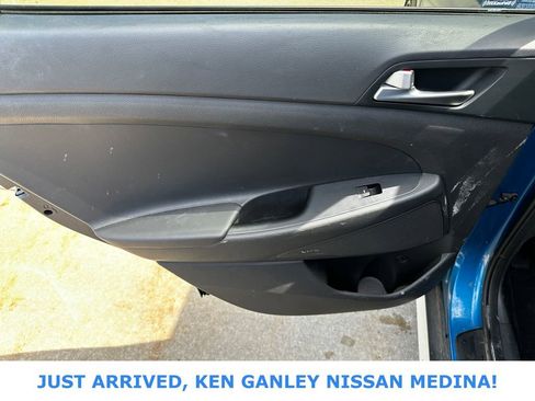 Used 2019 Hyundai Tucson Sport image 15