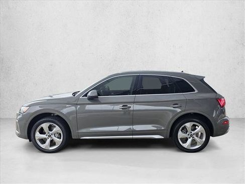 Used 2023 Audi Q5 2.0T Premium Plus w/ Premium Plus Package AWD/4WD image 5