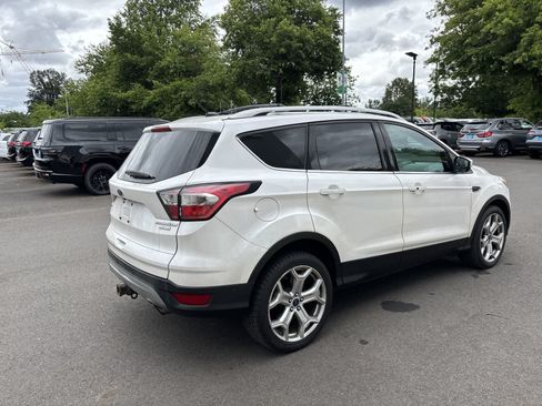 Used 2017 Ford Escape Titanium w/ Equipment Group 301A FWD image 4