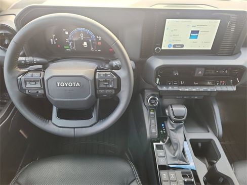 Used 2025 Toyota Land Cruiser image 11