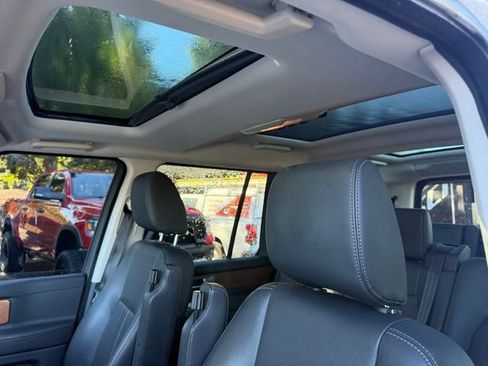 Used 2015 Land Rover LR4 HSE AWD/4WD image 26