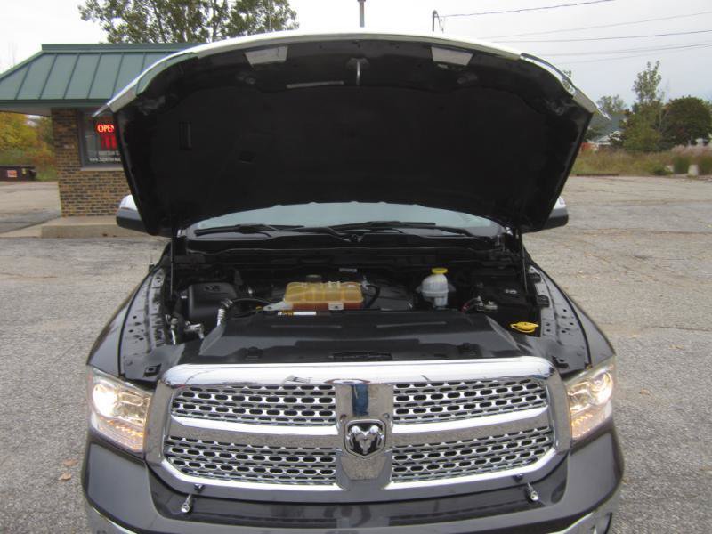 Used 2018 RAM 1500 Laramie AWD/4WD image 39