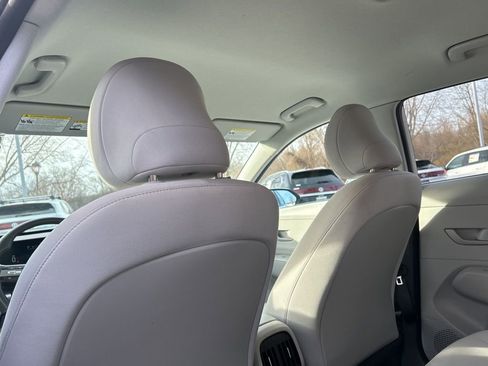 Used 2025 Hyundai Kona SEL image 26