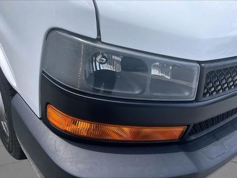 Used 2021 Chevrolet Express 3500 w/ Power Convenience Package RWD image 24