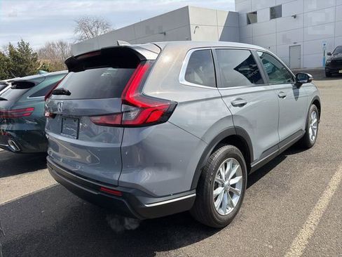 Used 2024 Honda CR-V EX-L image 3