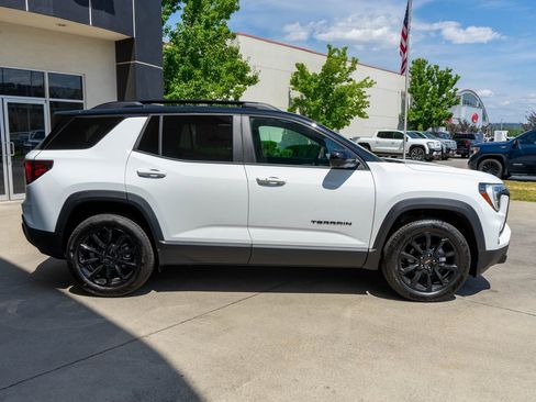 New 2026 GMC Terrain Elevation w/ Elevation Premium Package image 8